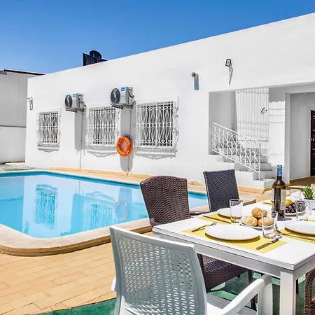 Cay Villa *